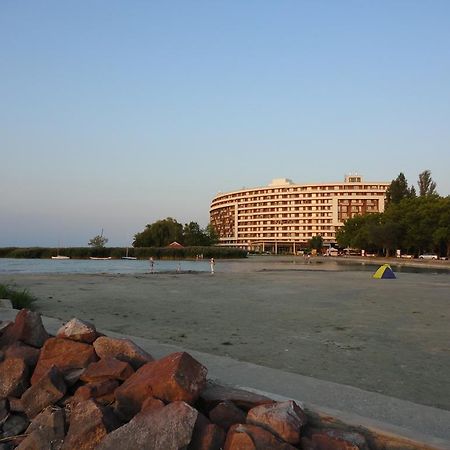 Club218 Relax Family Apartman Siófok Esterno foto
