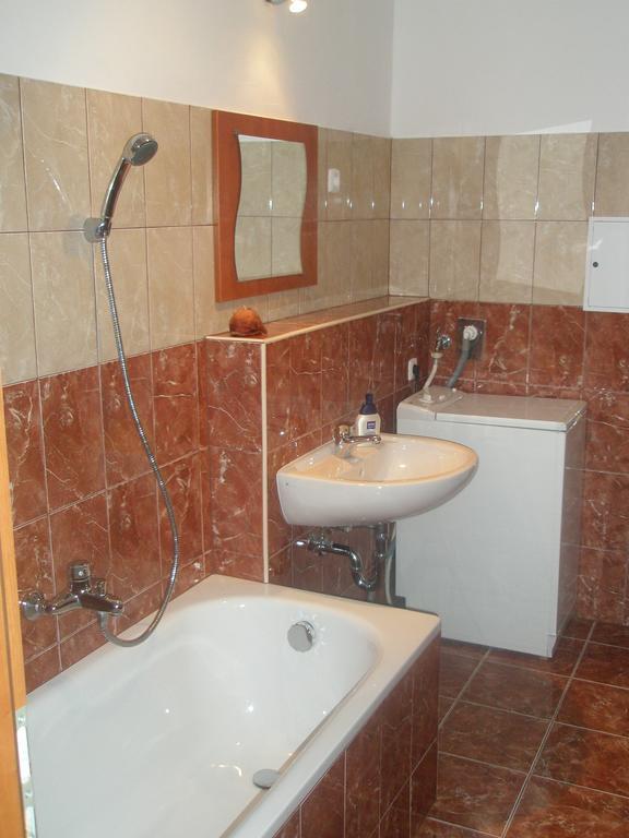 Club218 Relax Family Apartman Siófok Esterno foto